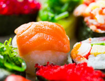 新鲜美味寿司特写摄影高清图片