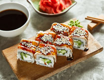 新鮮美味壽司料理攝影高清圖片